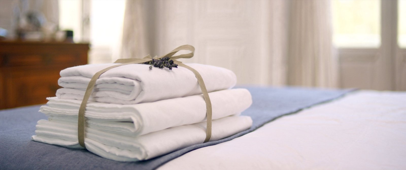 Linge professionnel préparé entre deux séjours